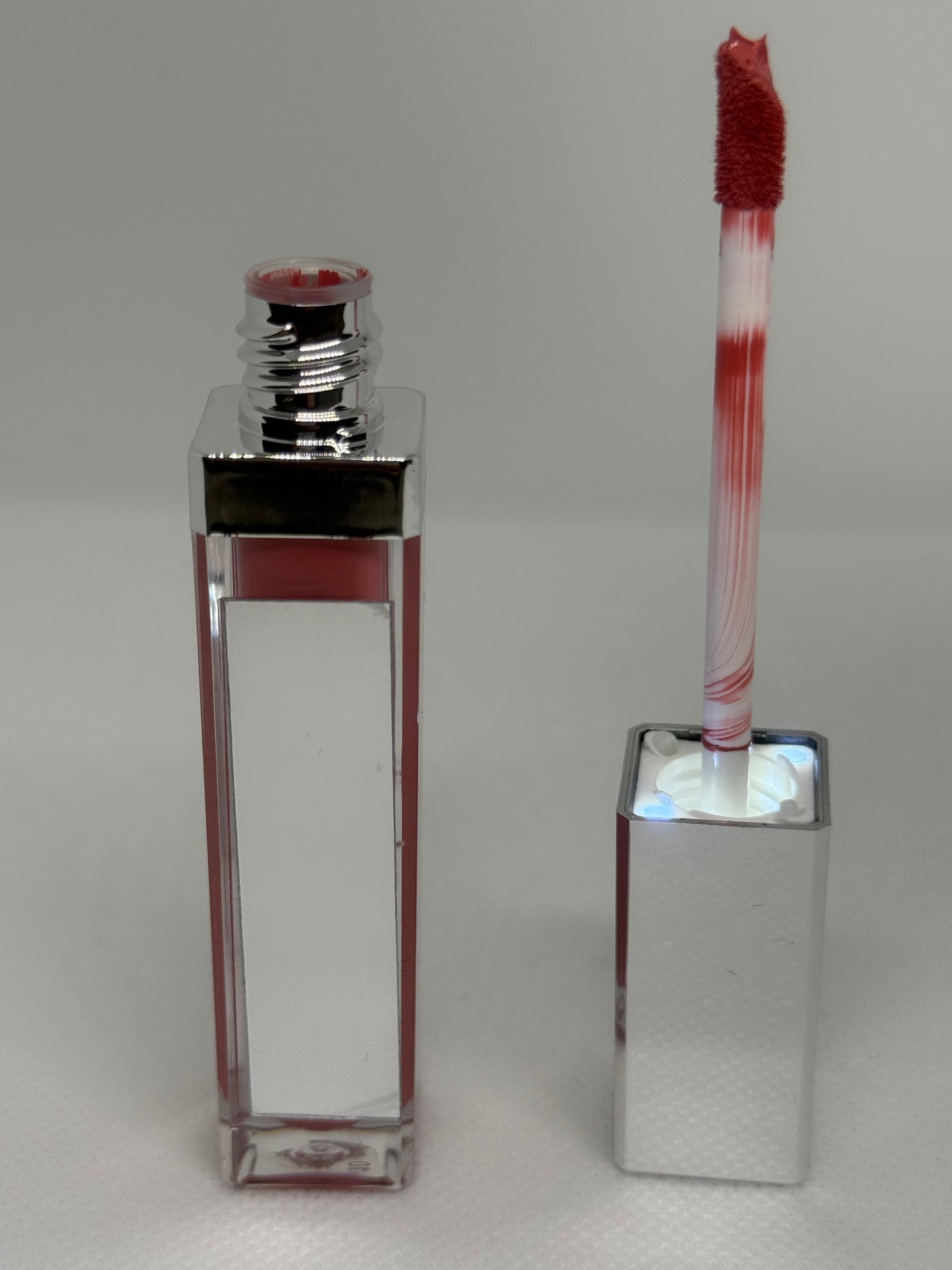 Nature – Lip Gloss mate con Luz y Espejo