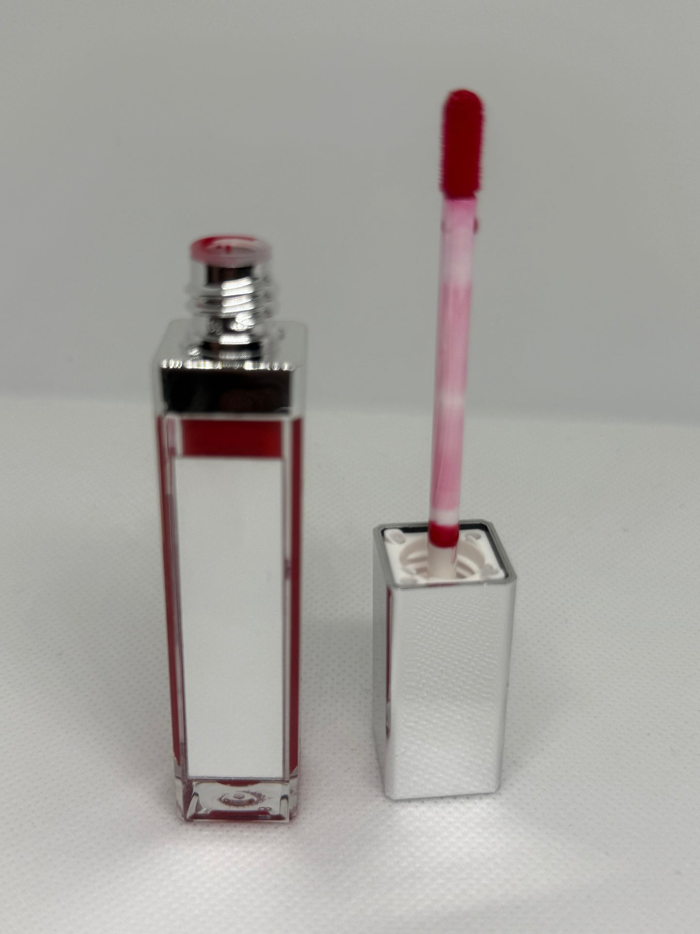 💋 Luscious Red – Lip Gloss con Luz y Espejo